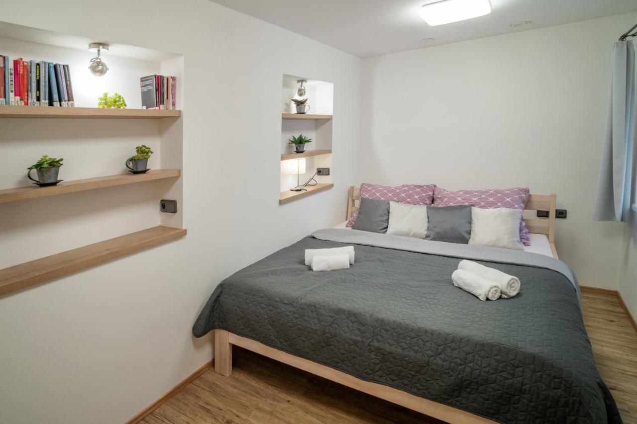Hotel Smrz Sepekov Bagian luar foto