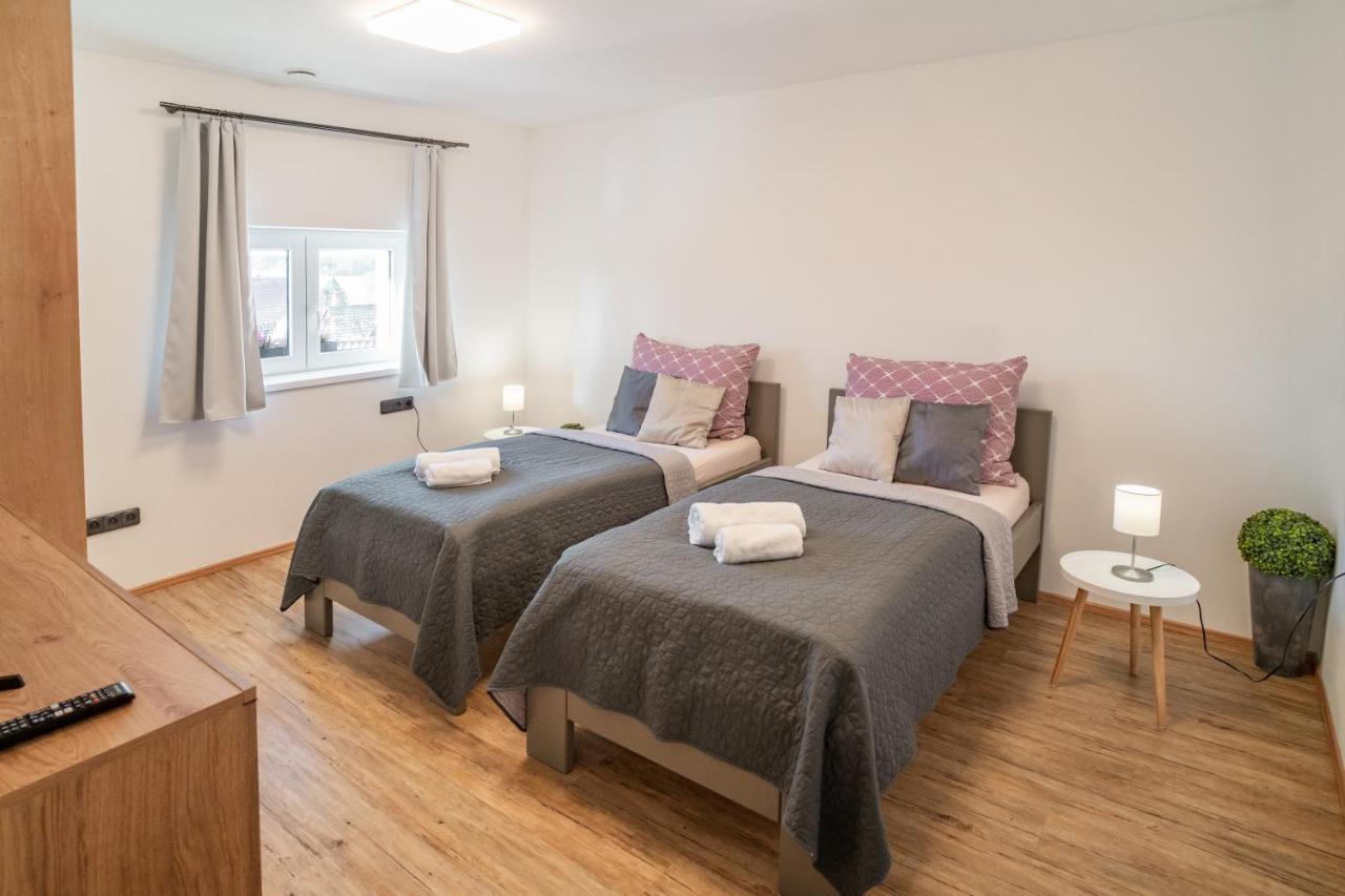 Hotel Smrz Sepekov Bagian luar foto
