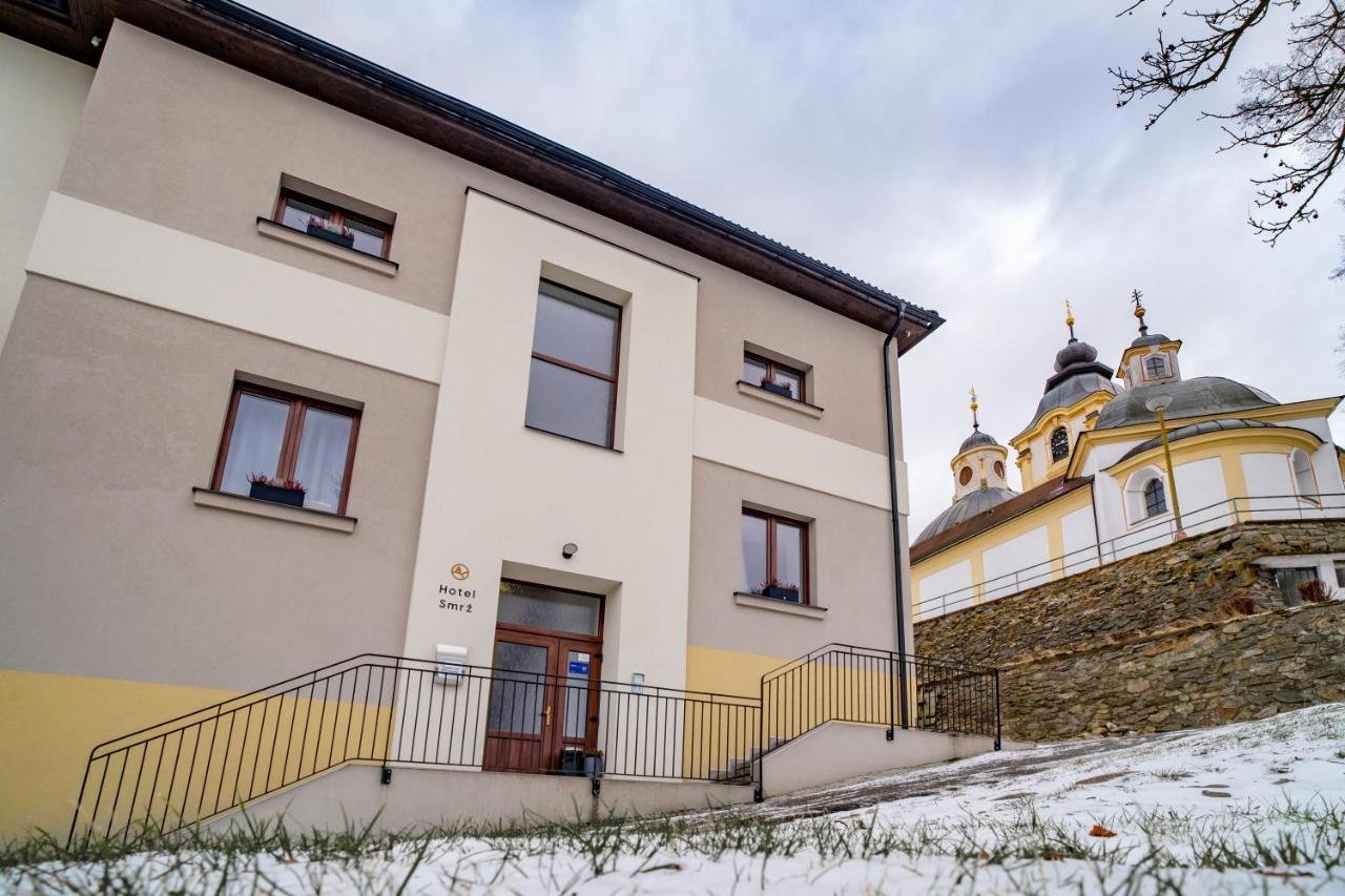 Hotel Smrz Sepekov Bagian luar foto